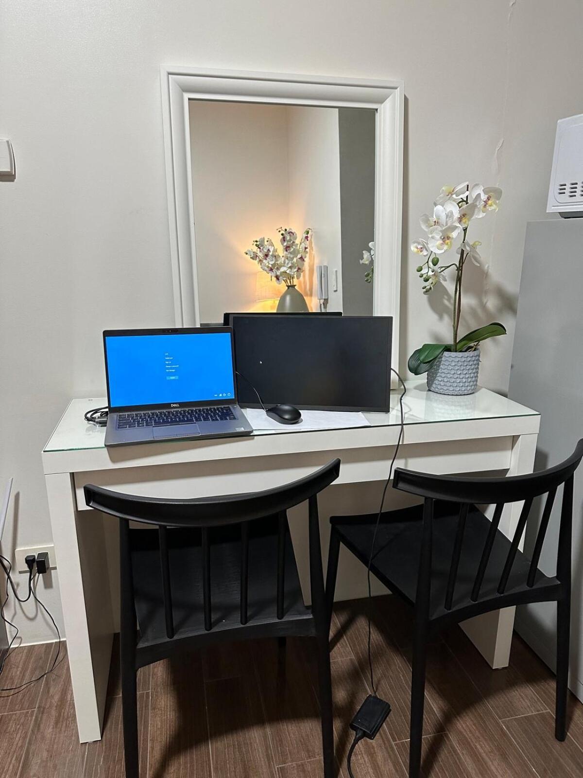 Apartment Amenity View At Air Residences Condo, Ayala Ave Makati Manila