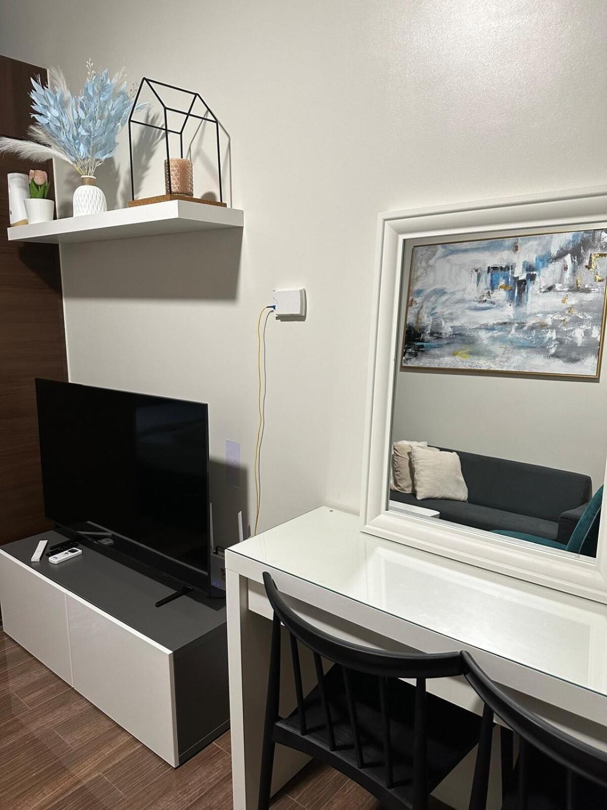 Amenity View At Air Residences Condo, Ayala Ave Makati * Manila