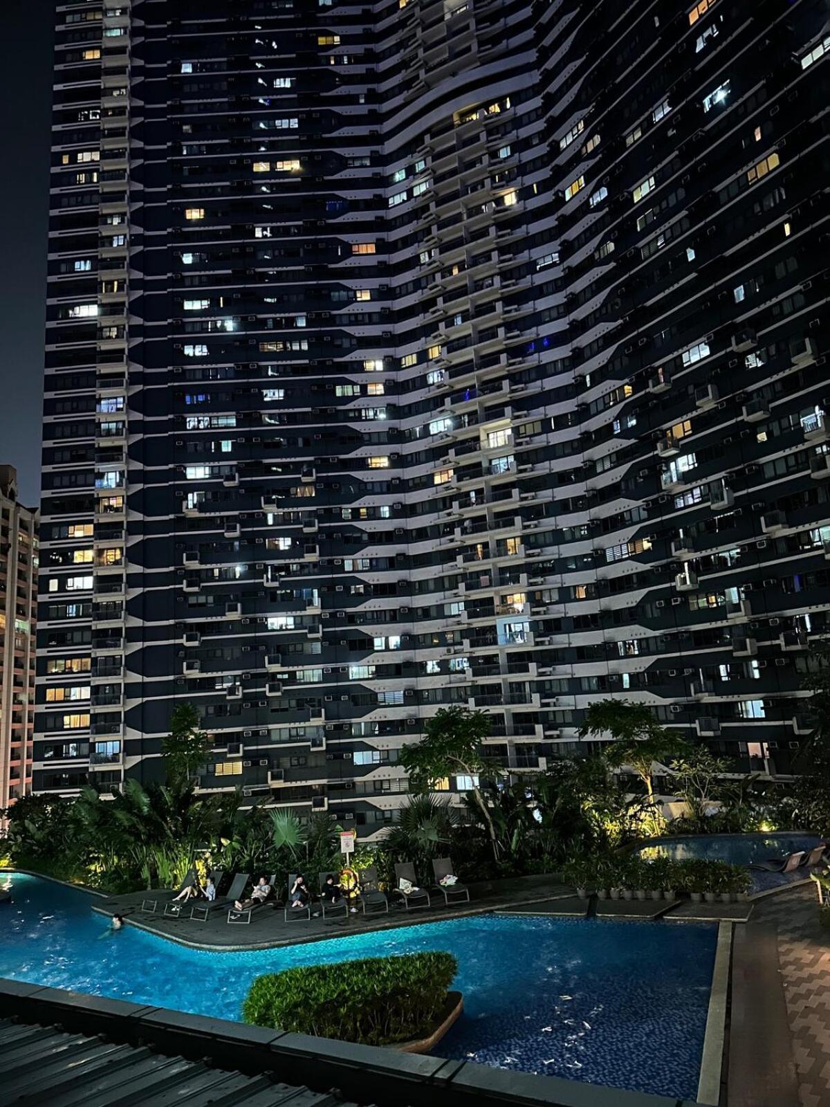 Amenity View At Air Residences Condo, Ayala Ave Makati