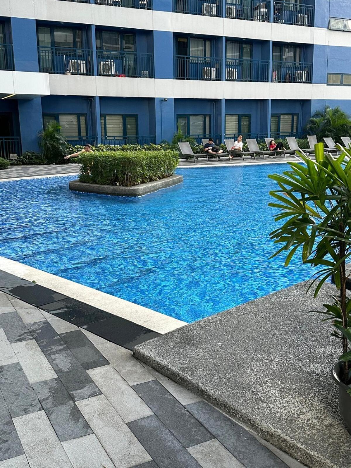 Apartment Amenity View At Air Residences Condo, Ayala Ave Makati Manila